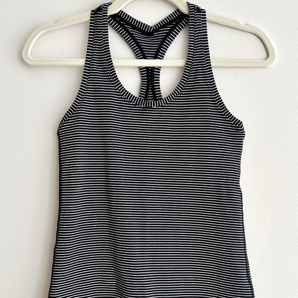 Lululemon Cool Racerback Tank Top, Black and White Striped, Size 4 - Picture 3 of 16